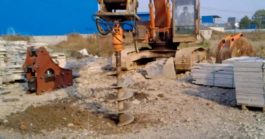 As we all know, it is necessary to pile on the foundation when building, so that most of the weight of the building can be transferred to a deep position below the ground through the pile, because the foundation at this position has much greater bearing capacity than the ground. The traditional pile...... ——Auger assisted piling of farm house foundation