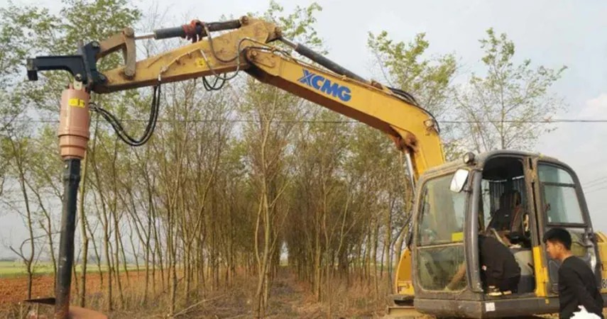 In everyone's inherent impression, spiral augers are mostly used in construction projects, such as foundation piling and so on. But in fact, the application scenario of auger is very wide, which can be used for all kinds of drilling operations. For example, tree planting, at first glance, it seems difficult......——What if it's hard to plant trees and dig holes? Easy to handle with a auger.